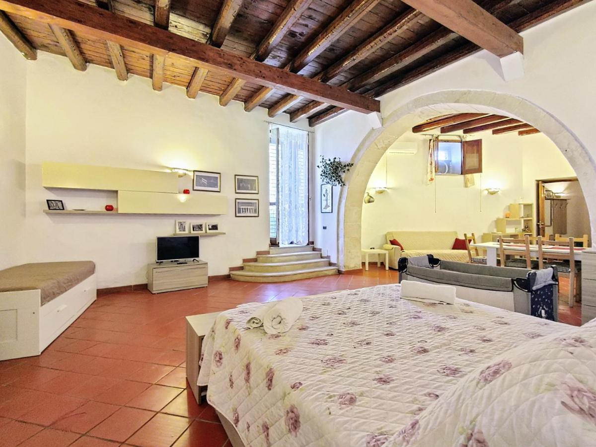 Apartament Apollonion Hh Above Apollo'S Temple Ortygia Syrakuzy Zewnętrze zdjęcie